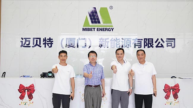 亚博YABO领导与会长、秘书长合影