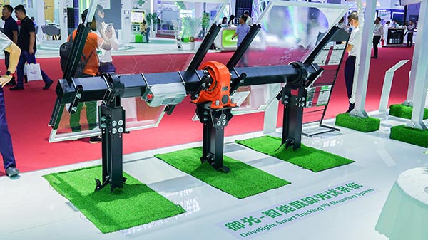 御光-智能跟踪系统